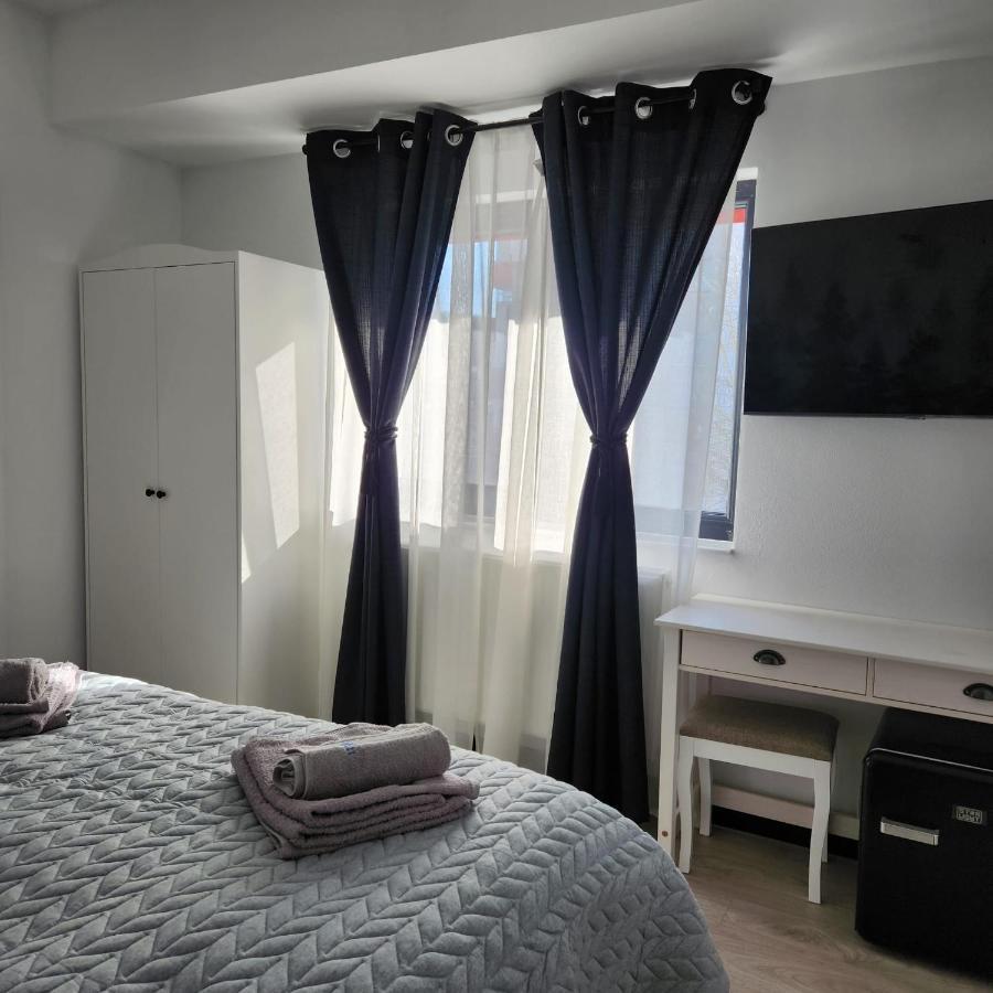 My Room Accommodation Curtea De Arges Exterior photo