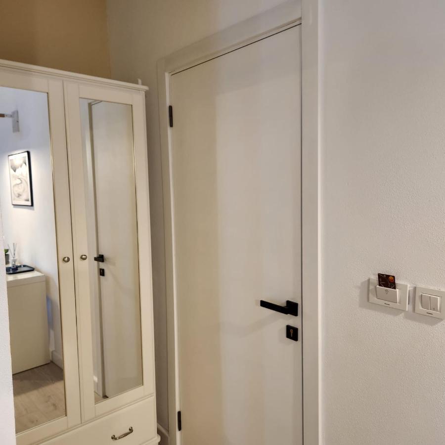 My Room Accommodation Curtea De Arges Exterior photo