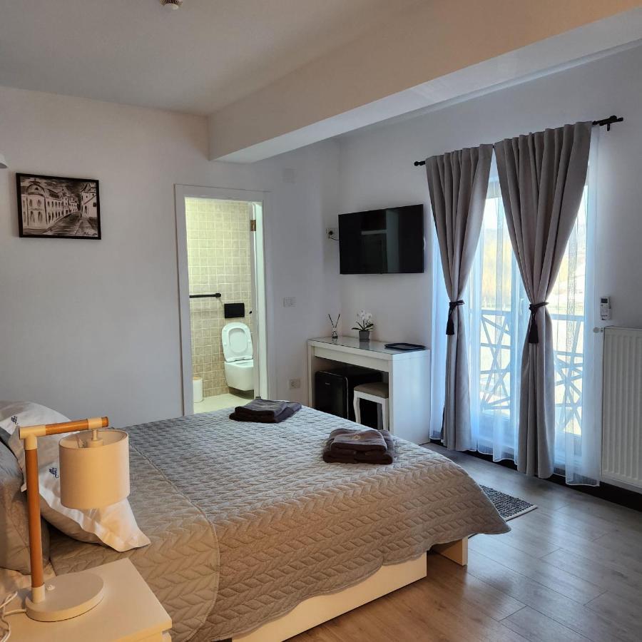 My Room Accommodation Curtea De Arges Exterior photo