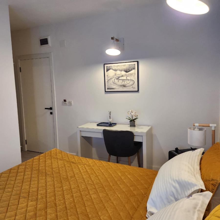 My Room Accommodation Curtea De Arges Exterior photo